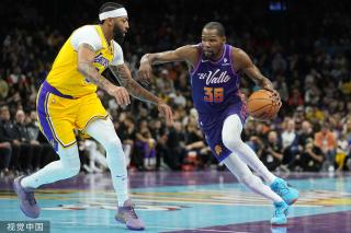 球队中场球 球队中场球